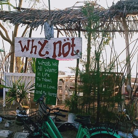 Why Not Bar And Bungalows #2 Pemenang Екстер'єр фото
