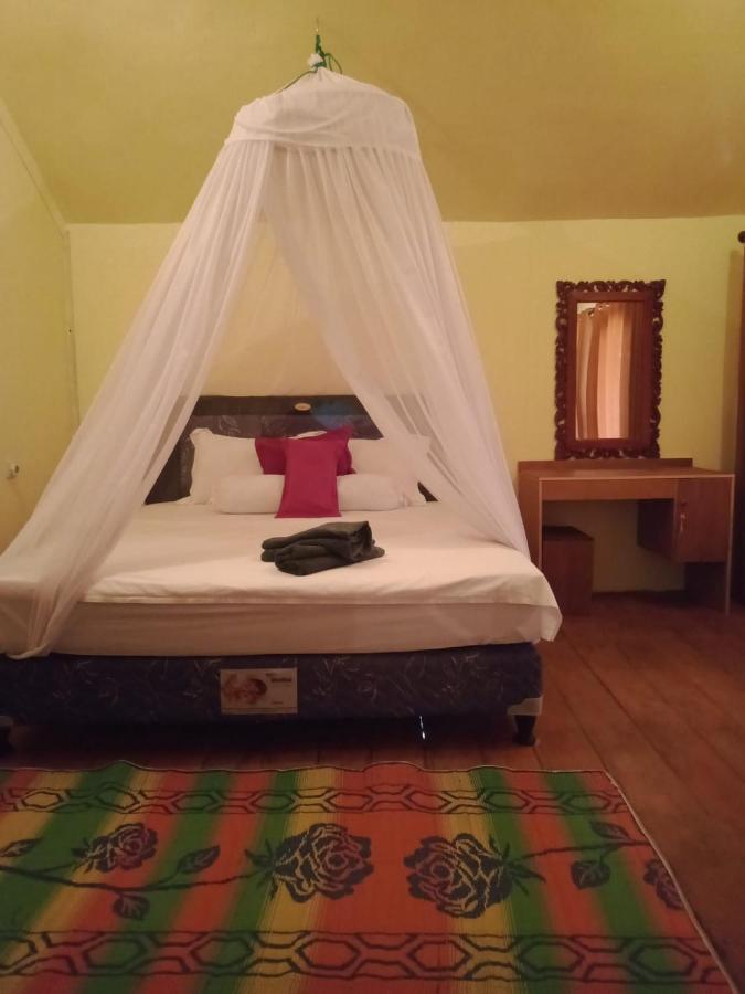 Why Not Bar And Bungalows #2 Pemenang Екстер'єр фото